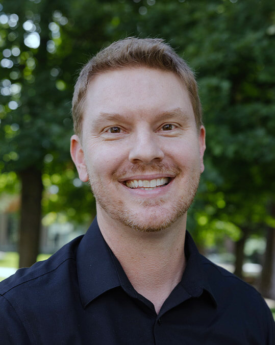Headshot of Alan Mikkelson