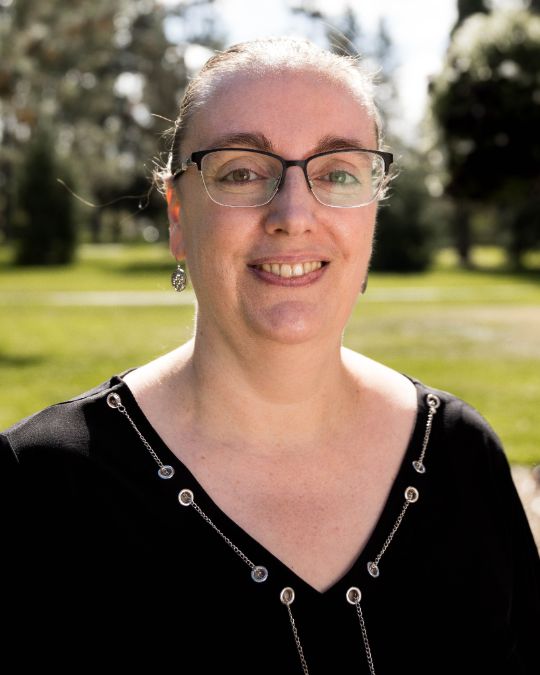 Headshot of Deanna Ojennus