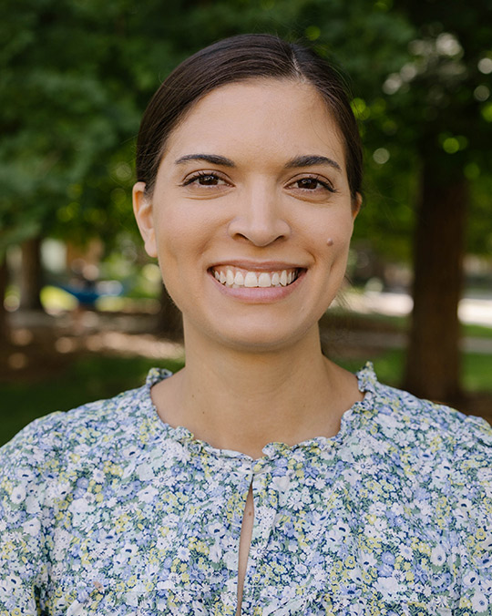 Headshot of Elise Leal