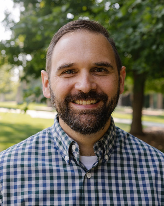 Headshot of Eric Davis