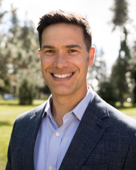 Headshot of Johnathan Hook