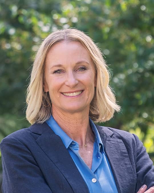 Headshot of Laura Galloway