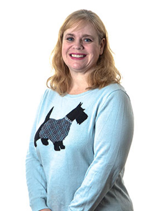 Headshot of Nichole Bogarosh