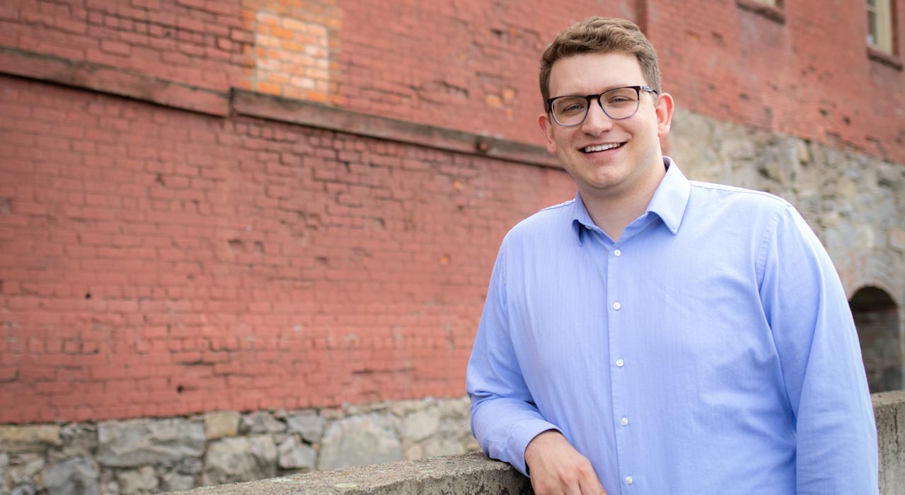 Outdoor photo portrait of Hunter Smit
