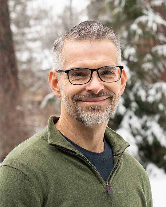 Headshot of Flint Simonsen