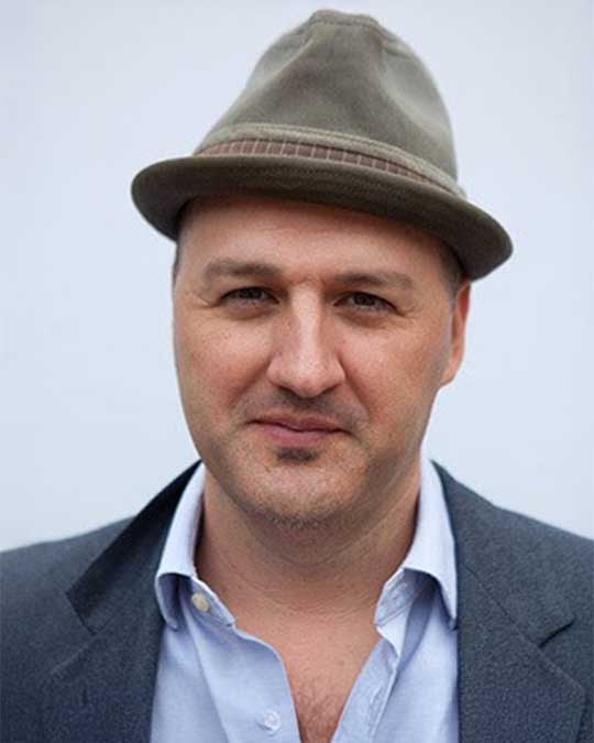 Headshot of Mischa Willett