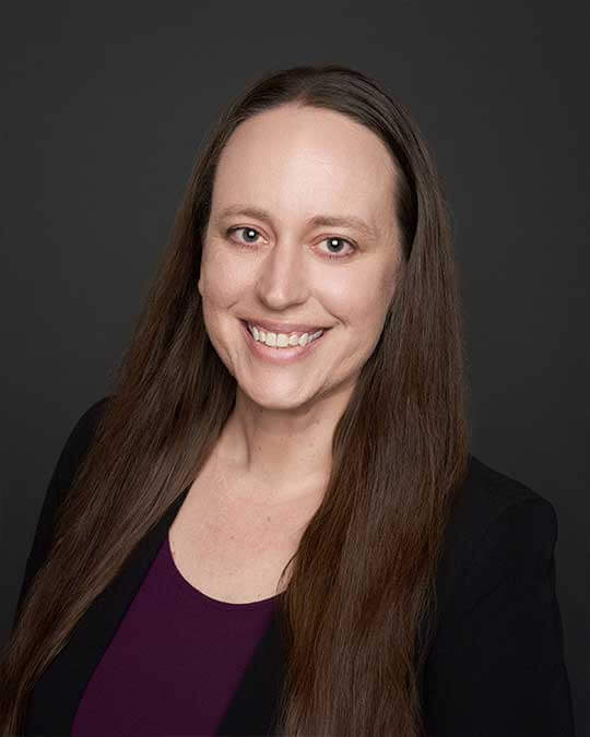 Headshot of Emily Neal (Neimeyer)