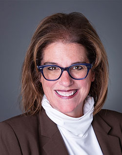 Headshot of Wendy Pottgen
