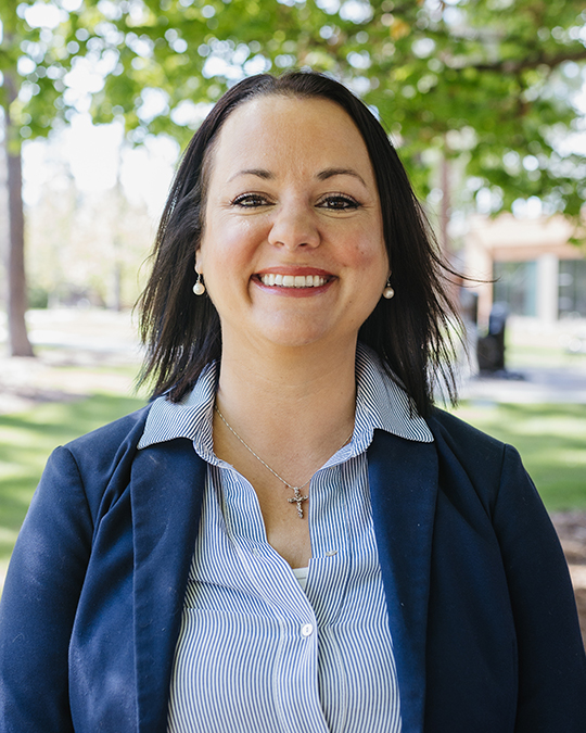 Headshot of Stephanie Martin