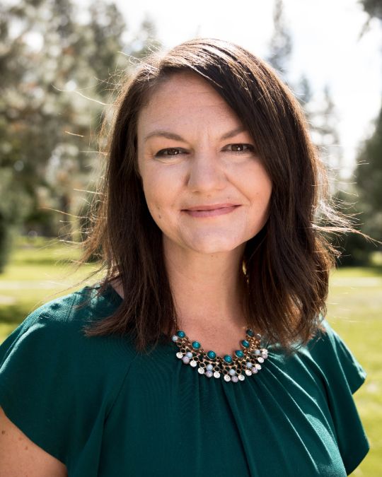 Headshot of Meagen Helton