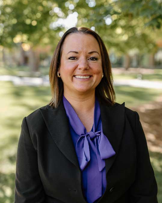 Headshot of Stephanie Martin