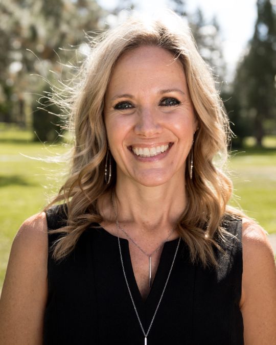 Headshot of Tara Tucker