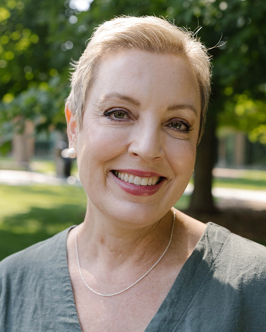 Headshot of Courtney Smith