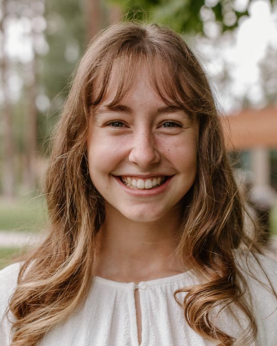 Headshot of Maia Mouser