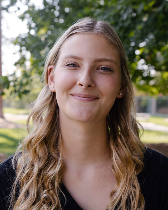 Headshot of Tayah Siegel
