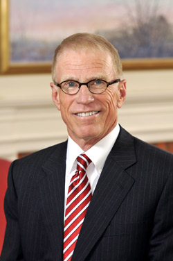 Headshot of Bill Robinson