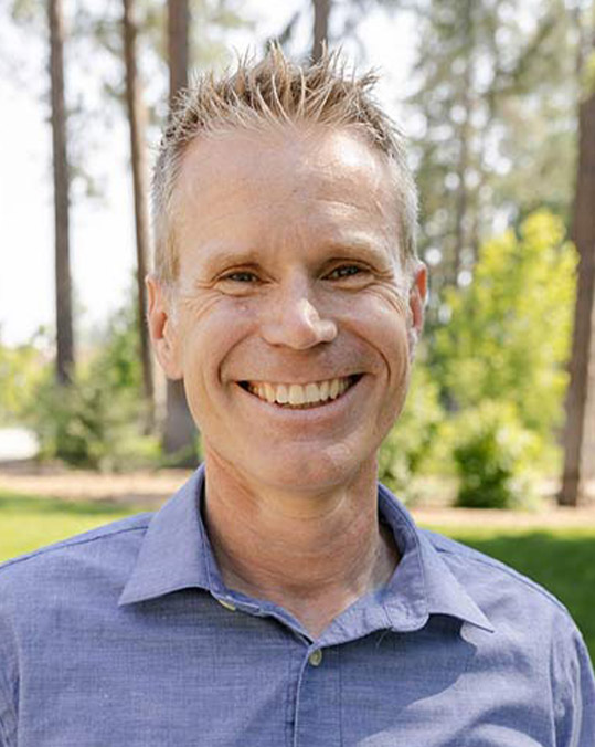 Headshot of Dale Hammond