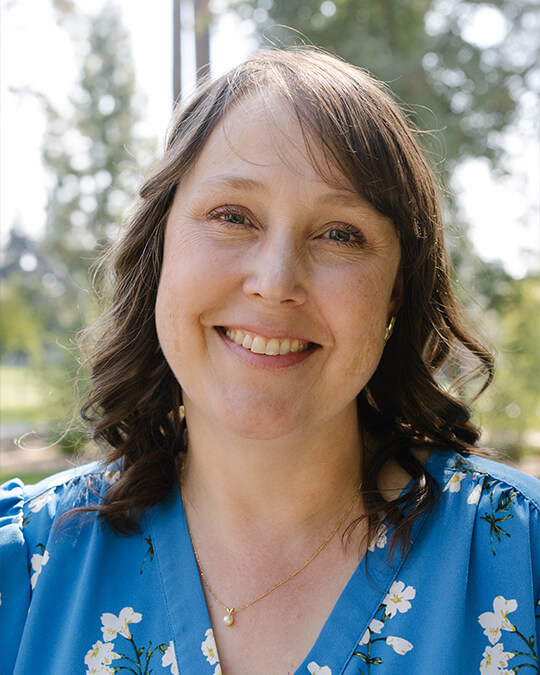 Headshot of Rachel DuPont