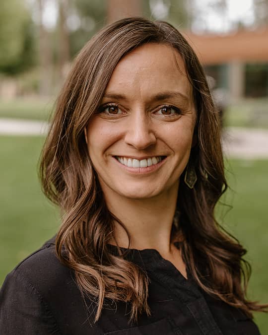 Headshot of Sarah Peek