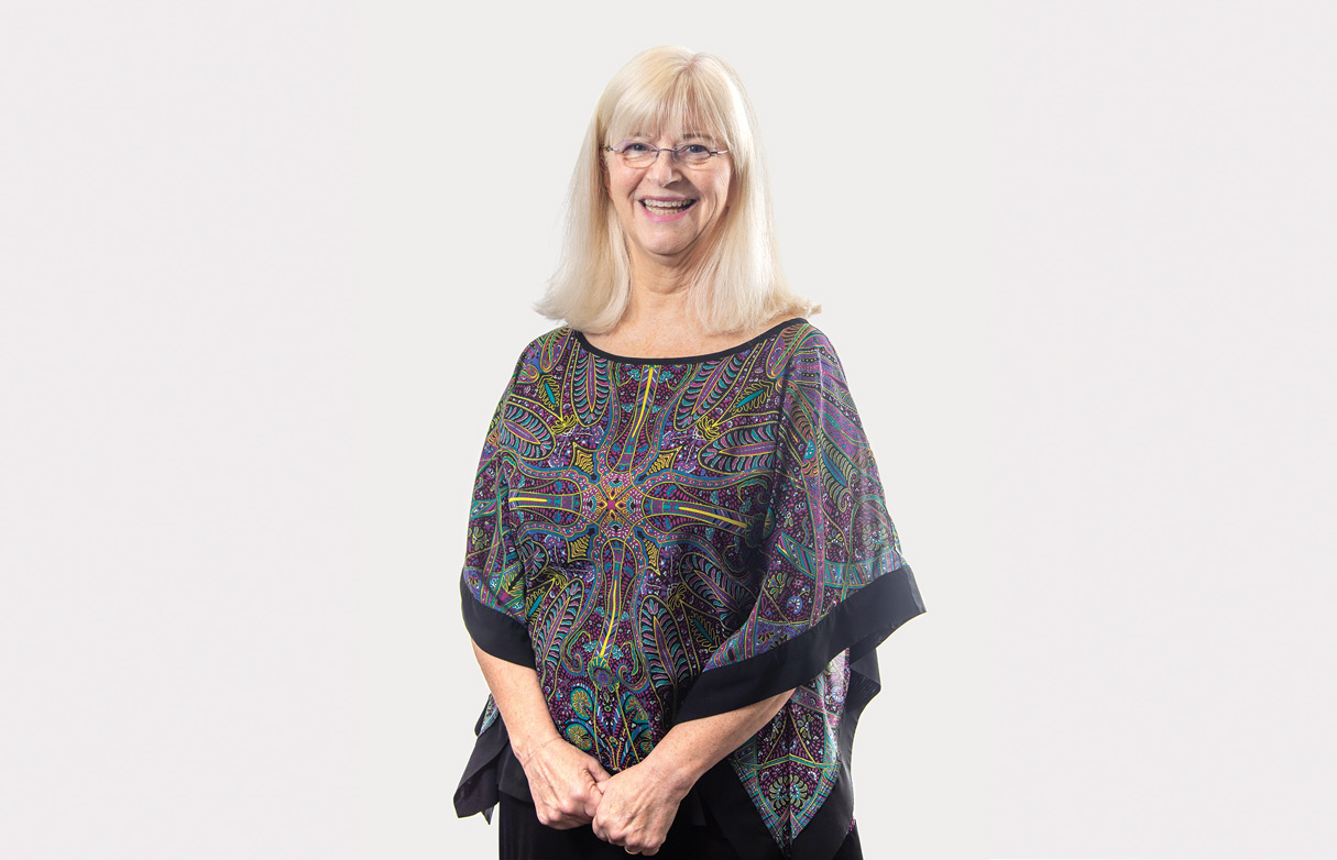 Headshot of Debbie Hansen