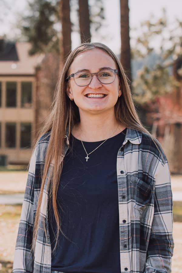 Headshot of Ashley Crawford.