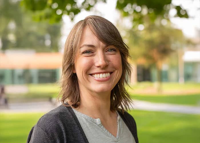 Headshot of Kayla Shroetlin.