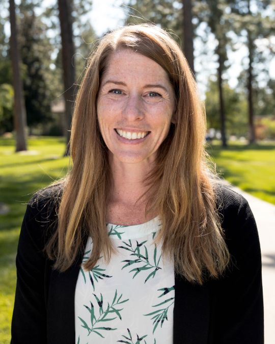 Headshot of Cynthia Wright