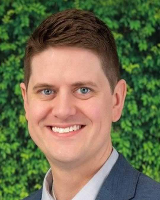 Headshot of Eric Mills
