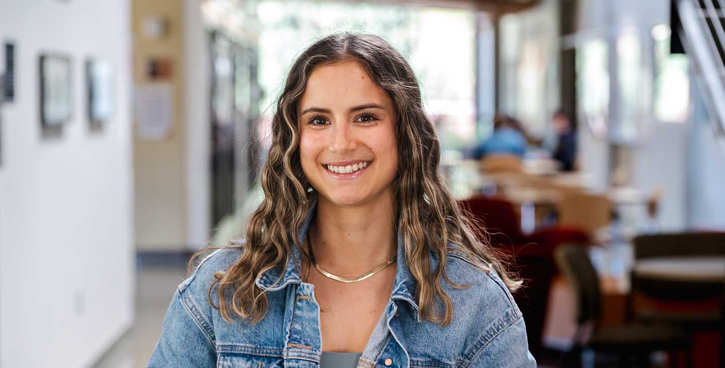 Headshot of Madilyn Danaraj