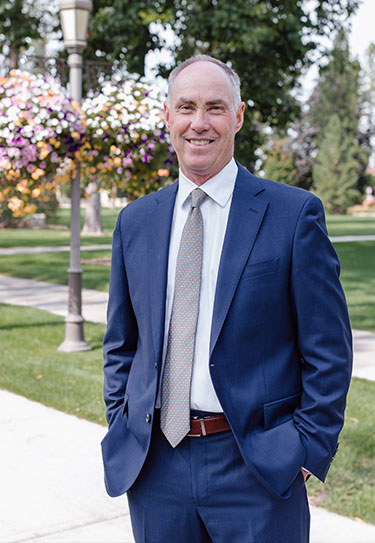 Headshot of Scott McQuilkin